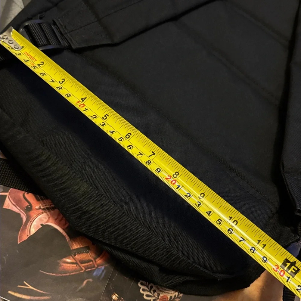 🕶️ 🪵 🕶️ • ⚫️ CARHARTT x Keep it Simple Vibes ⚫️ • 🪵 🕶️☠️